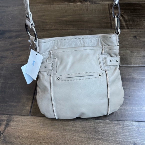 B. MAKOWSKY Tan Pebbled Leather / Studded Crossbody Shoulder
Handbag - Picture 6 of 10